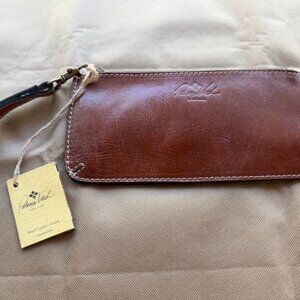 Patricia Nash wristlet or clutch, NWT